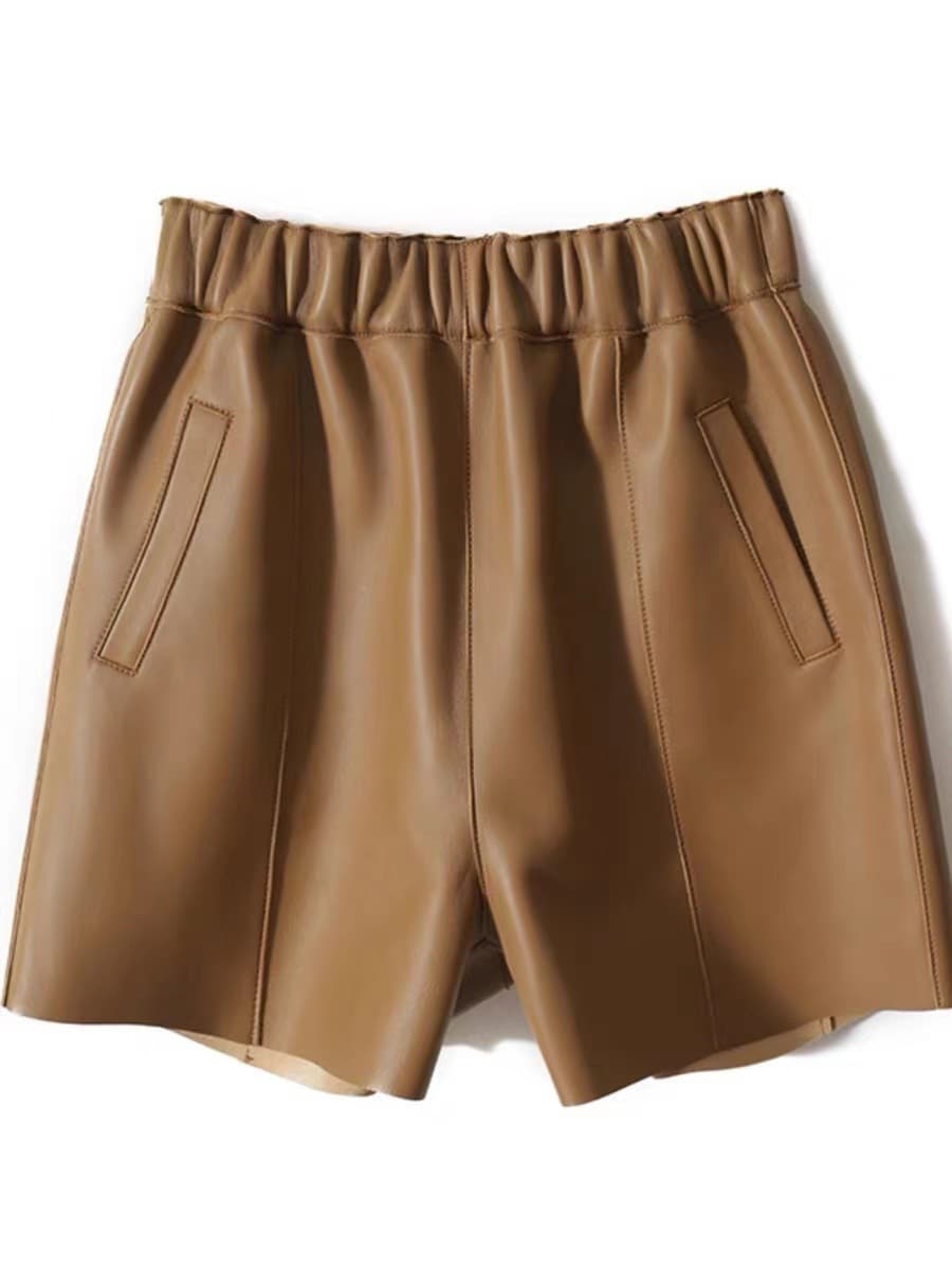 シンプル革調プリーツショートパンツ