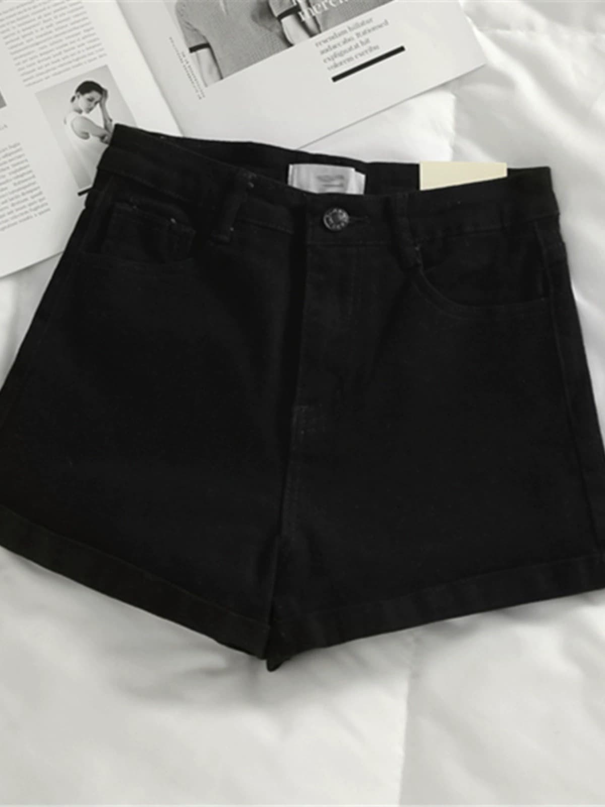 フロントボタンデニムショートパンツ