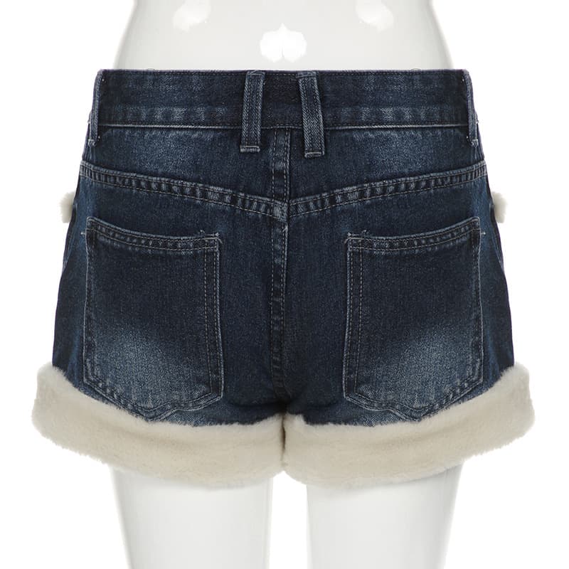 もこもこ裏ボアデニムショートパンツ