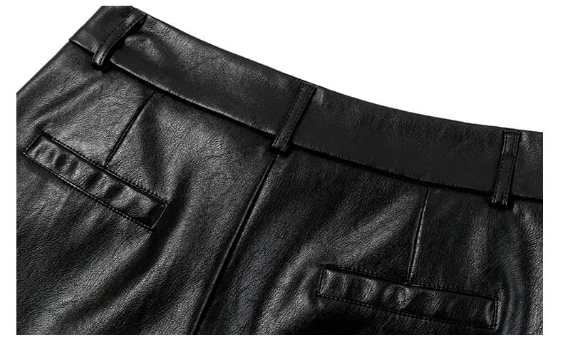 上質レザー調ハイウエストショートパンツ