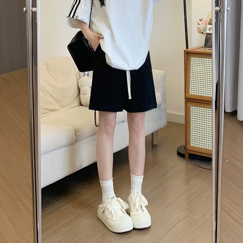 ショートパンツ サイドライン入りリラックスショートパンツ
