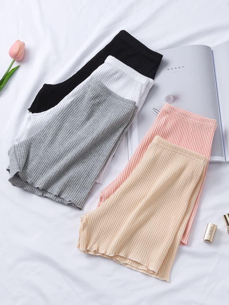 ショートパンツ リブ編みフリル裾ショートパンツ