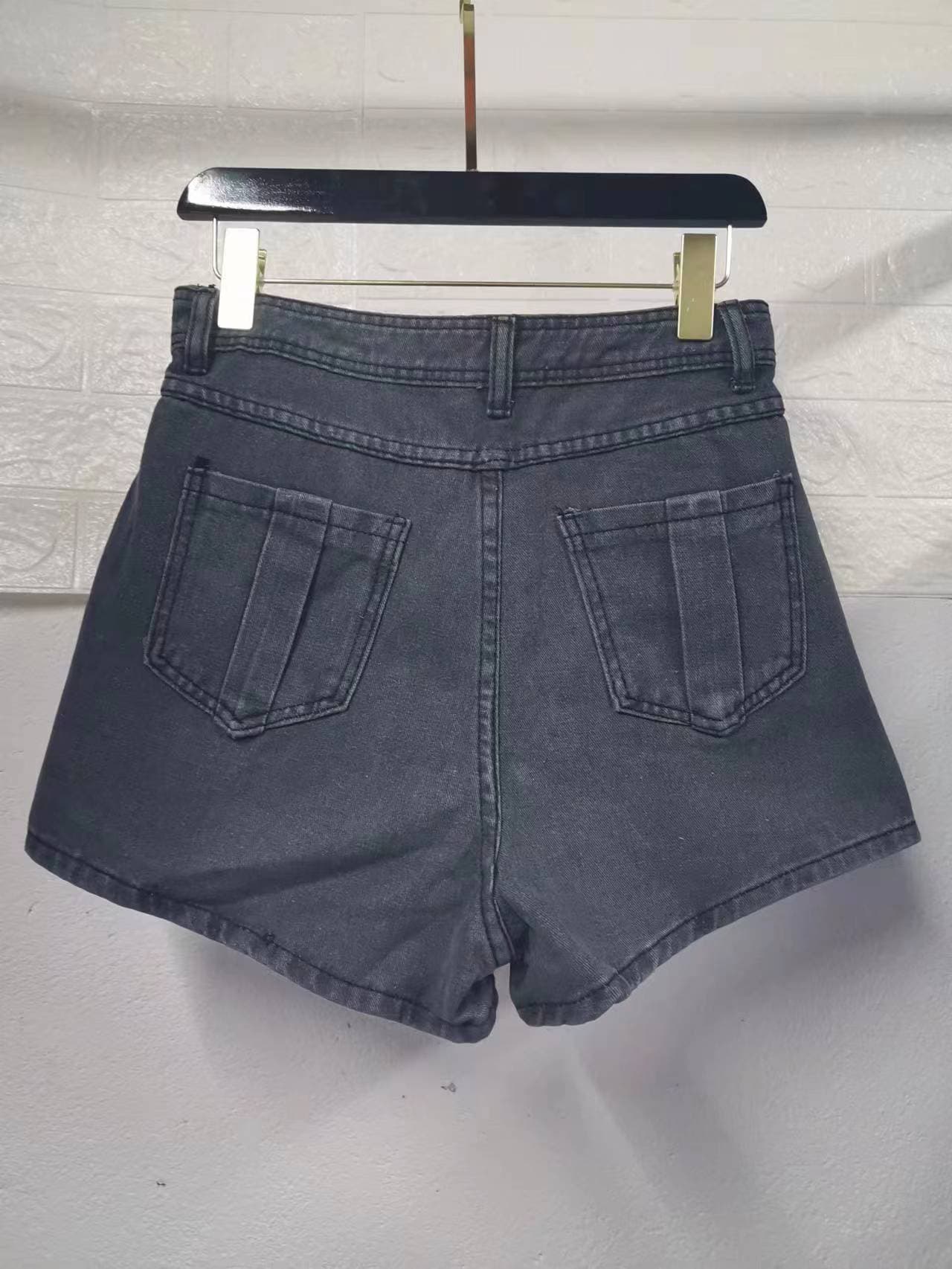ウエストアクセントデニムショートパンツ