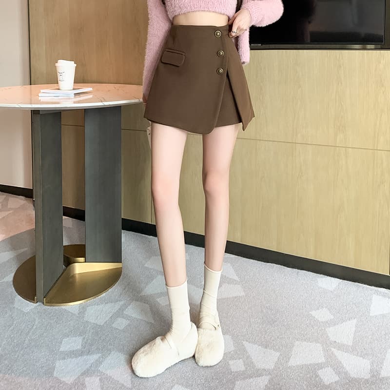 ショートパンツ フロントボタン付きスカートキュロット