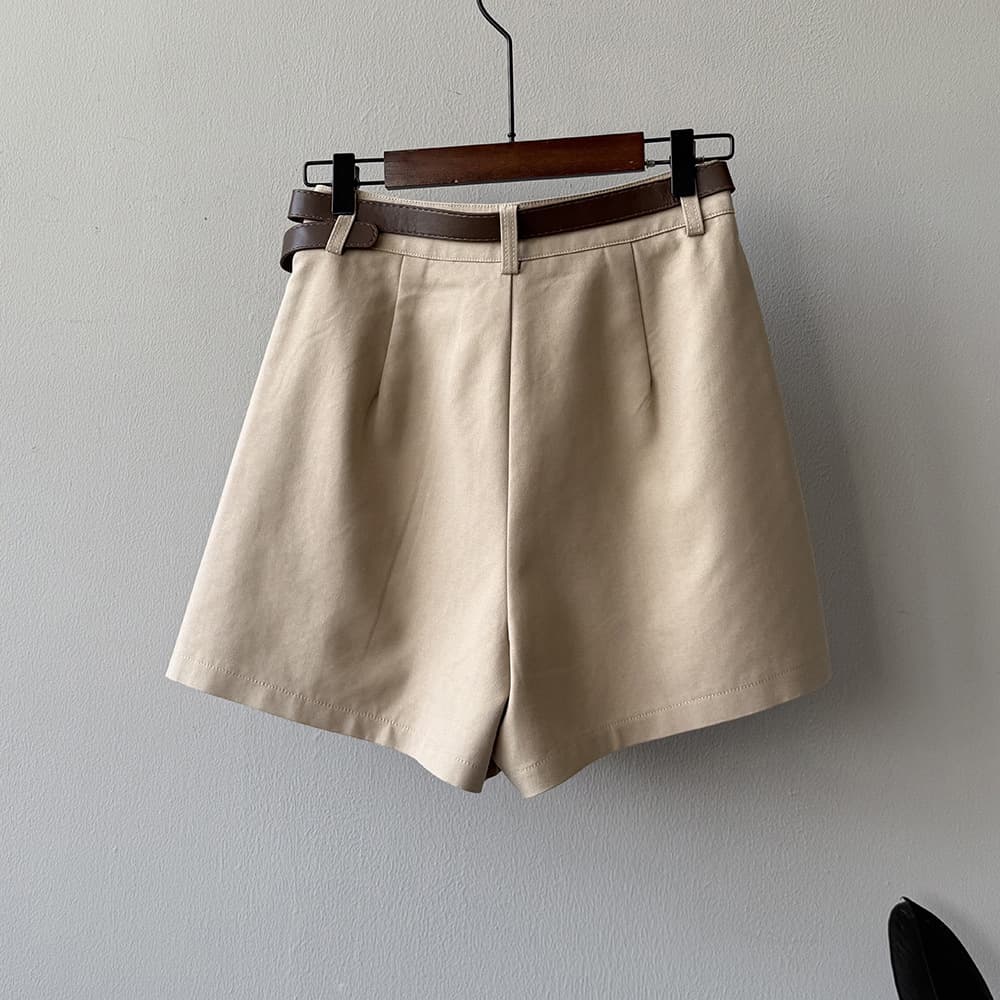 ショートパンツ ベルト付きフレアショートパンツ