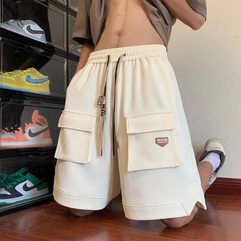 カーゴポケット付きゆったりショートパンツ