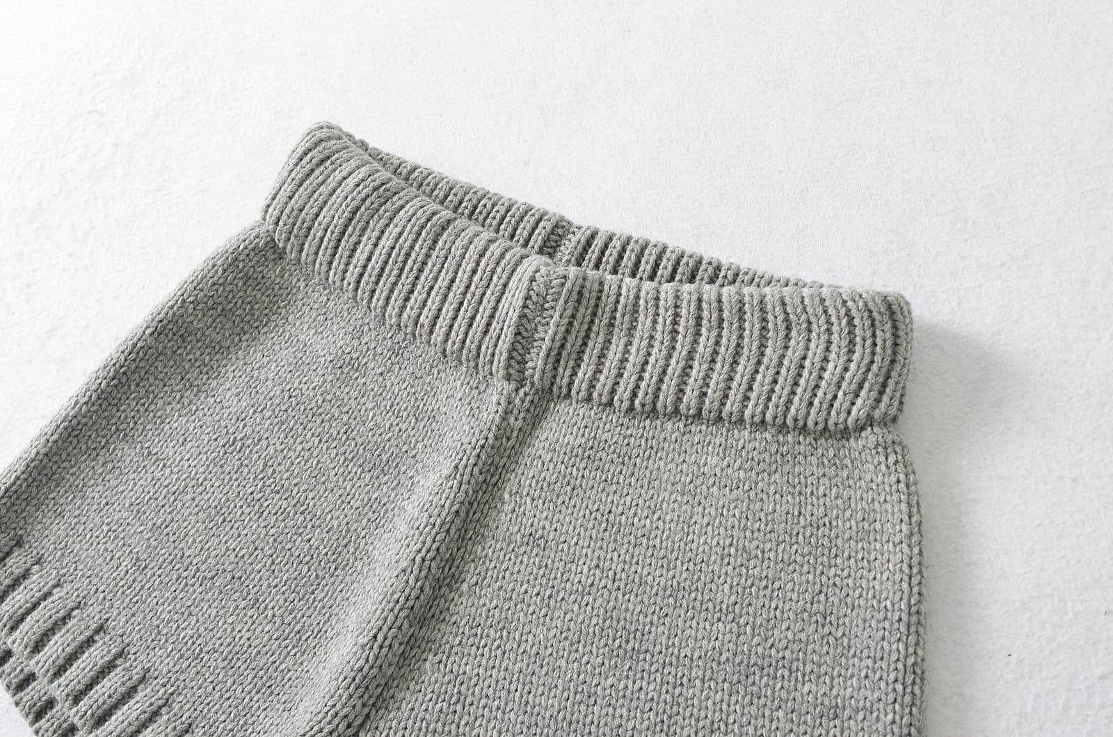 リブ編みニットショートパンツ