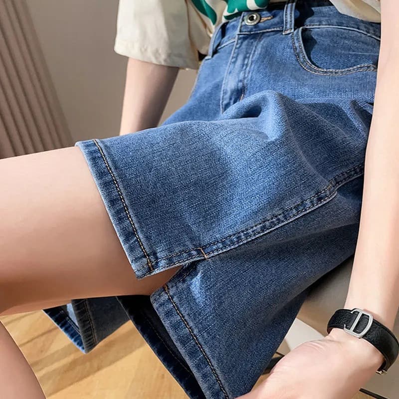 ゆったりデニムショートパンツ