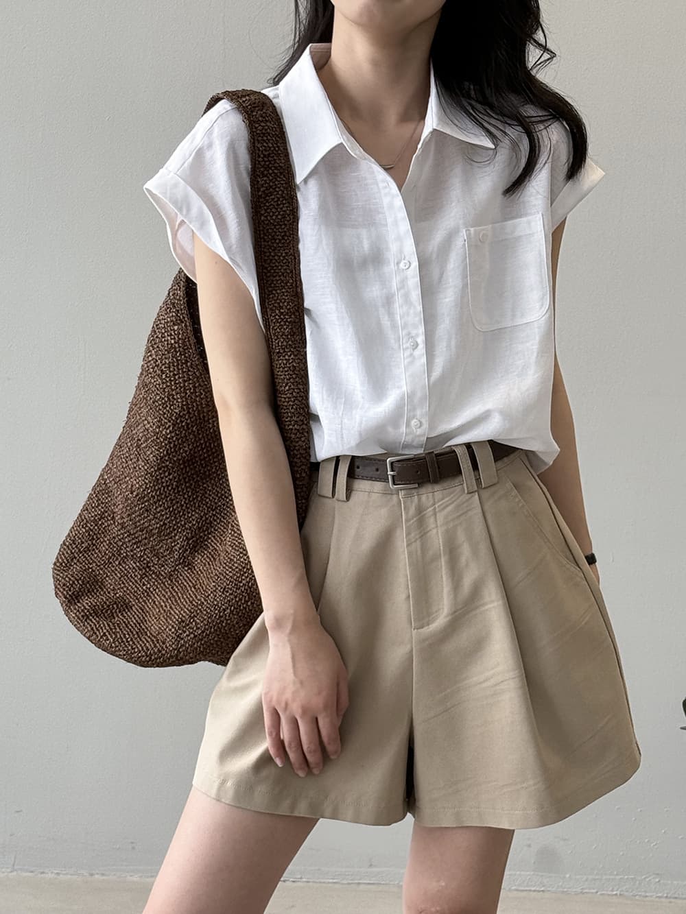 ショートパンツ ベルト付きフレアショートパンツ