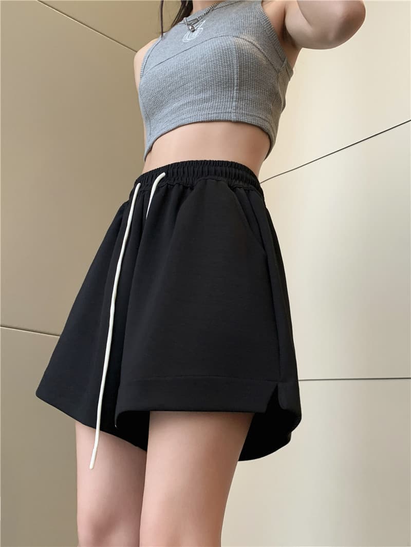 リラックスシルエット ドロストショートパンツ