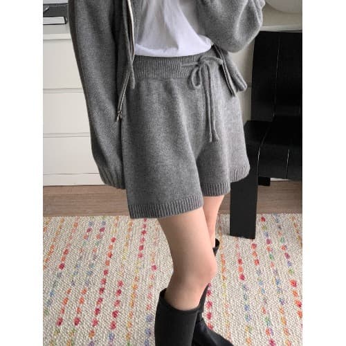 ゆったりニットルームショートパンツ