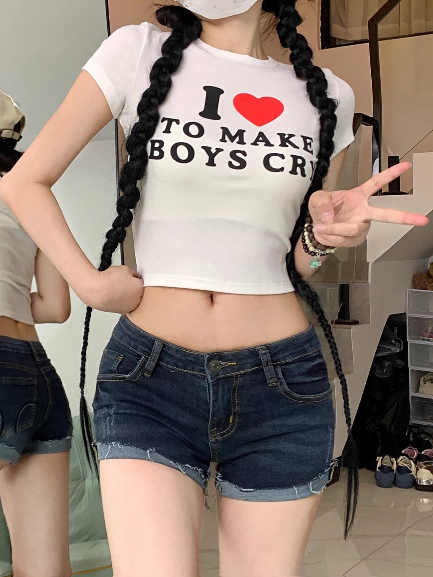 切りっぱなしカジュアルデニムショートパンツ